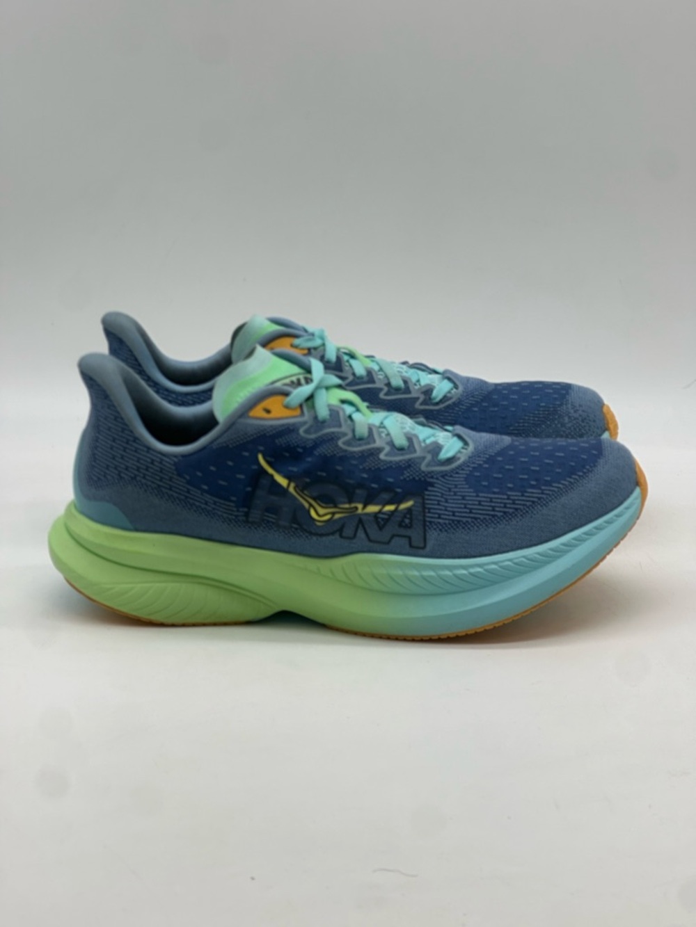 Hoka Mach 6 Sneakers. Size 8.5
